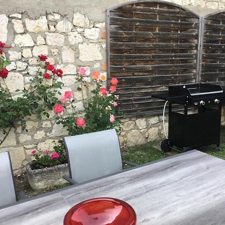 Maison De Jade Noailles  Bagian luar foto